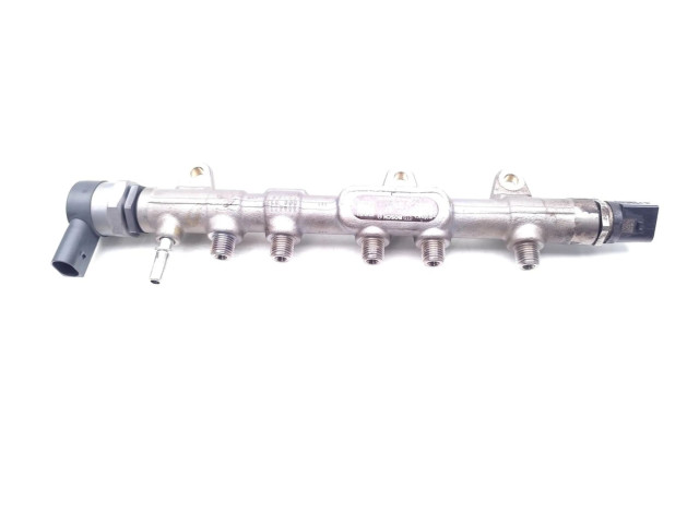 Vstřikovací lišta 8514154   BMW 2 F22 F23  pro naftový motor 2.0 B47D20A 220d