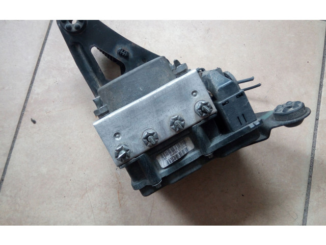 Jednotka ABS 8200955226   Renault Kangoo II 2008