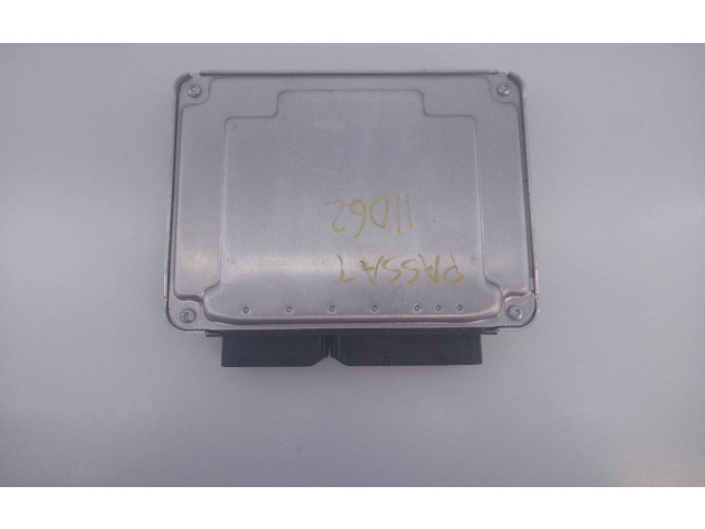Řídící jednotka 038906019KE, 0281011201   Volkswagen Passat Alltrack 2004
