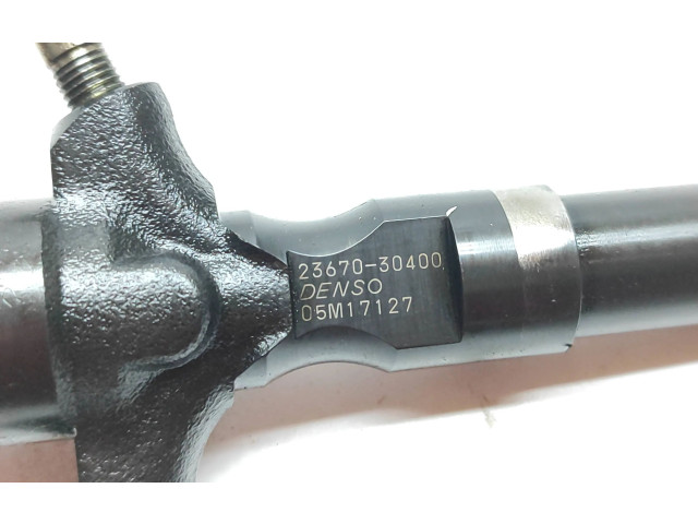 Vstřikovač 2367030400, 05M17127   Toyota Land Cruiser (J150)     