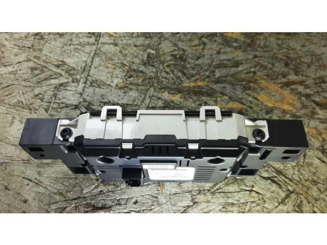 Дисплей    EM5T18B955BA, RM314V033511   Ford Focus