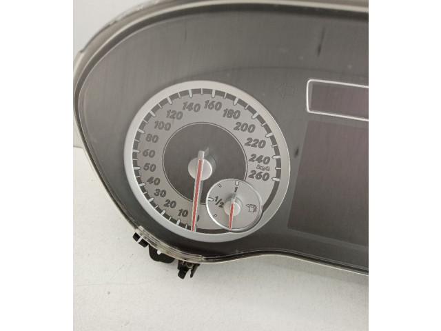 Přístrojová deska  Mercedes-Benz A W176 2012 A1769000101, 0263700092  