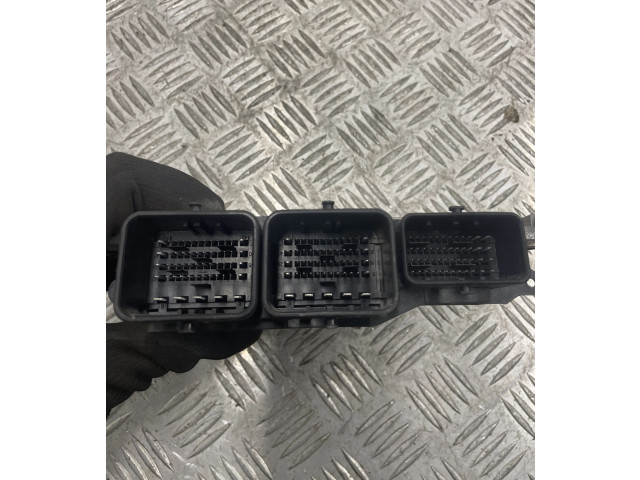 Řídící jednotka 9666729580, 0281017333   Peugeot 308 2013