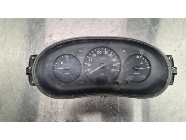 Přístrojová deska  Renault Megane II 2008 8200133491A, 501021690000  