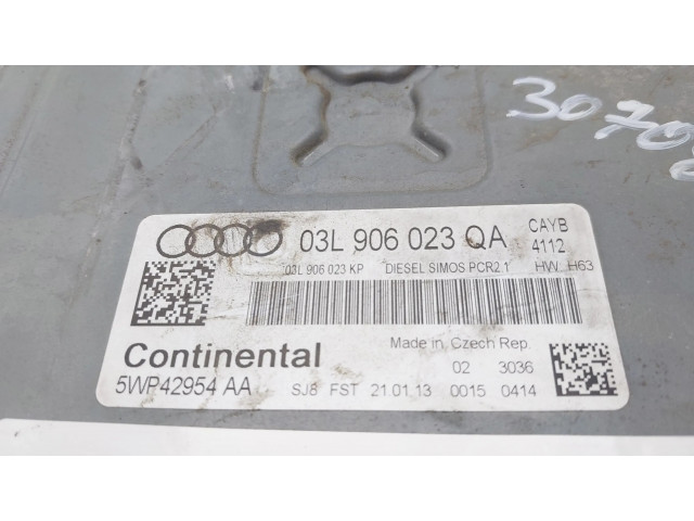 Блок управления двигателя 03L906023QA   Audi A1