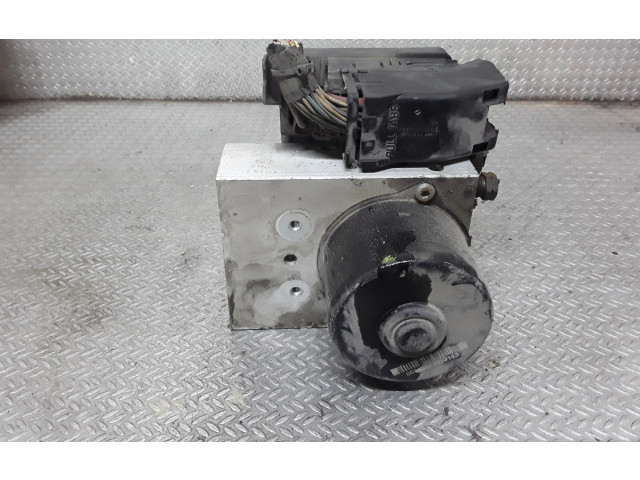 Jednotka ABS 8671224, P08671225   Volvo XC90 2004