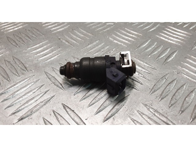 Vstřikovač 078133551L   Audi A4 S4 B5 8D  pro benzínový motor 2.8  