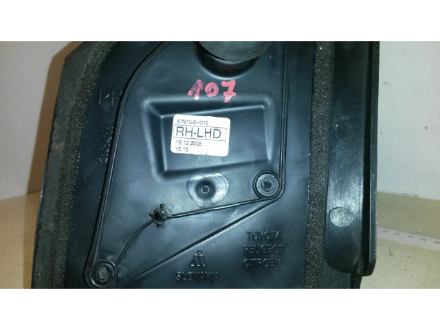Zpětné zrcátko pravé Peugeot 107 2005  879100H010, EXZ  