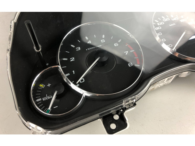 Přístrojová deska  Subaru Legacy 2011 85004AJ320  