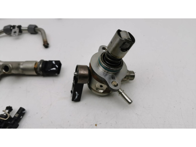 Vstřikovač 0261500443, 05C133320A   Skoda Octavia Mk4  pro benzínový motor 1.0  