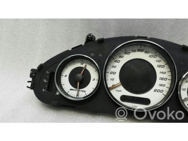 Панель приборов A2195402811   Mercedes-Benz CLS AMG C219       