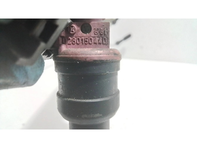 Vstřikovací lišta 0280150440   BMW 5 E39  pro benzínový motor 2.8  