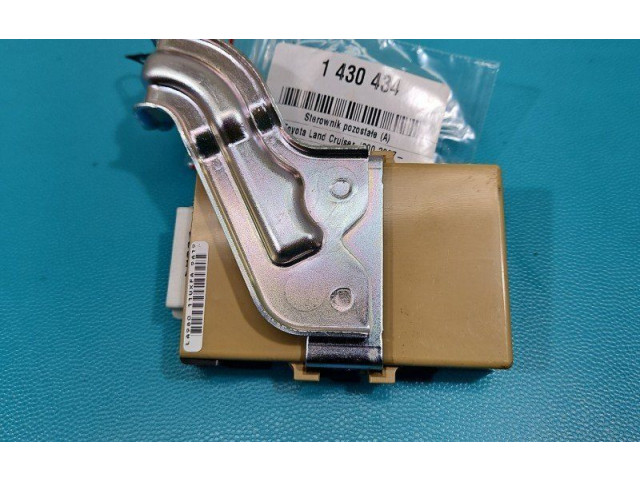 Přístrojová deska  Toyota Land Cruiser (J200) 2009 89111-60060, IMPRK1430434  