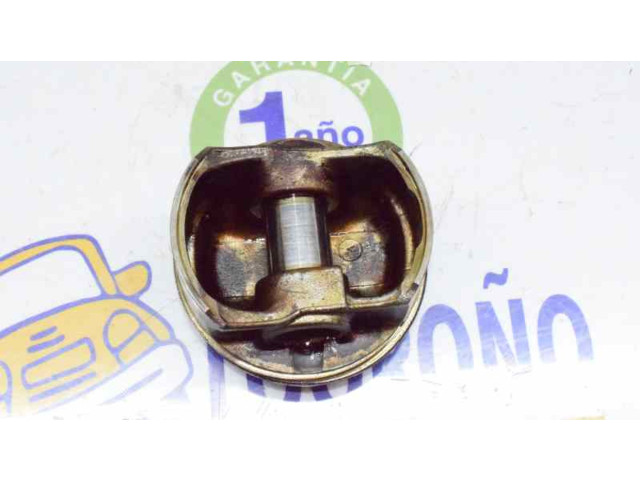 Píst 11251703456   BMW 5 E39   2.5  