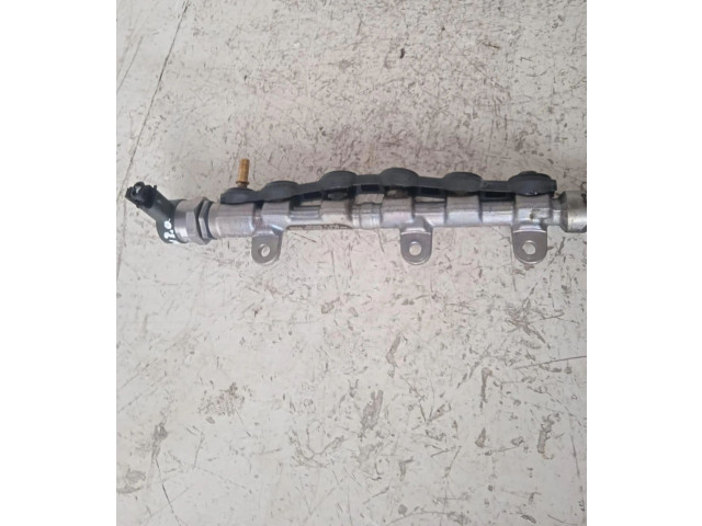 Vstřikovací lišta 8200942721, 8200942721   Nissan Qashqai     