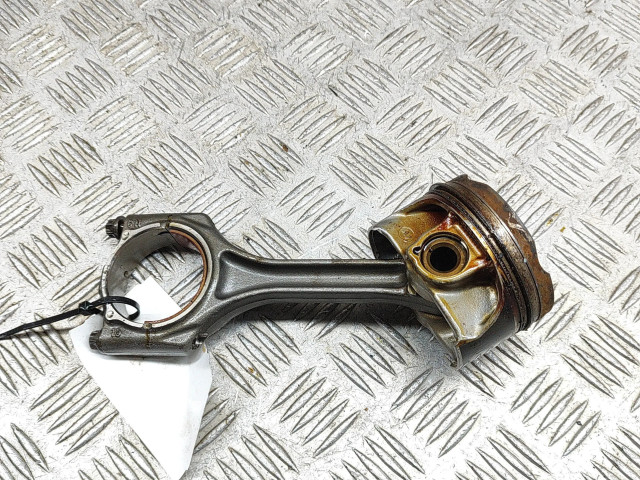  Поршень B48 A20 A 8662616, 9488343  BMW 2 F44 для бензинового двигателя 2.0