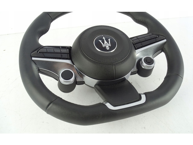 Volant Maserati Grecale 2022   