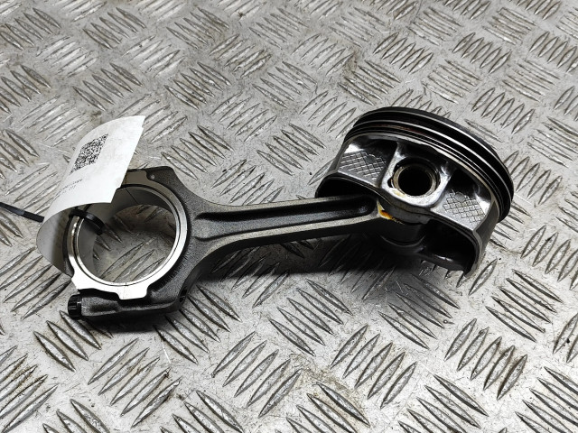  Поршень  FR3Z6108A, CR3Z6200B  Ford Mustang VI для бензинового двигателя 5.0