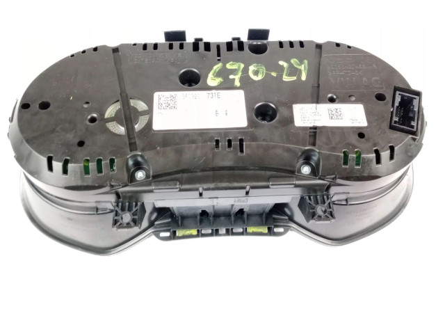 Панель приборов 5F0920731E   Seat Ateca       