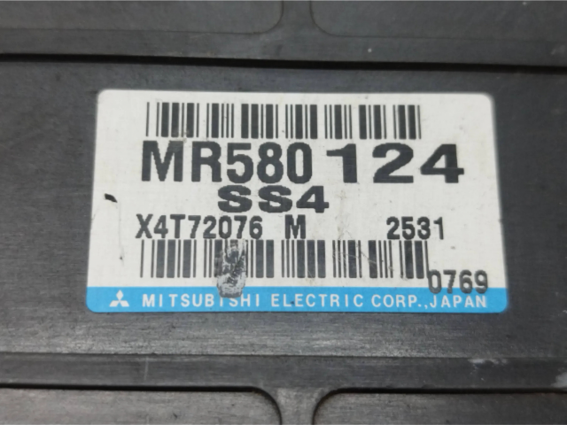 Блок управления MR580124, X4T72076   Mitsubishi Pajero