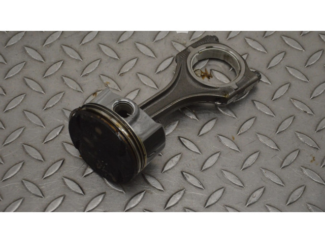 Píst 400A4820   Porsche 911 991    MDC.HA 
