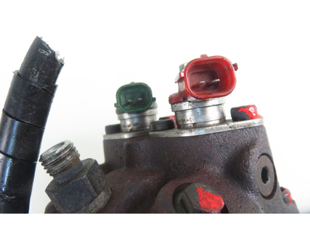 Топливный насос 09730000177, 2210027010   Toyota Avensis T220       