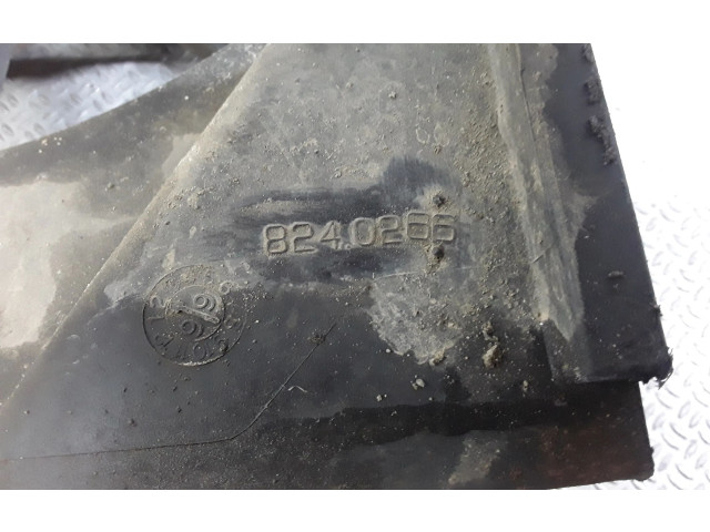 Zámek zadních dveří 8240266   Opel Frontera B 2001