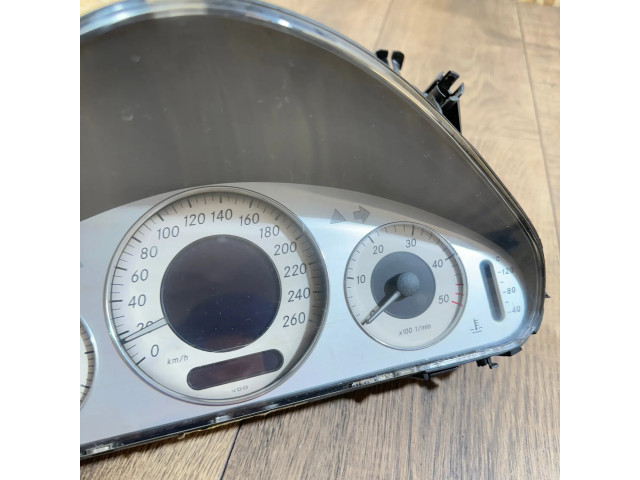 Панель приборов A2115403611, 110080664   Mercedes-Benz E W211       