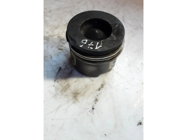 Píst 83L57, R201   Audi A6 S6 C6 4F     