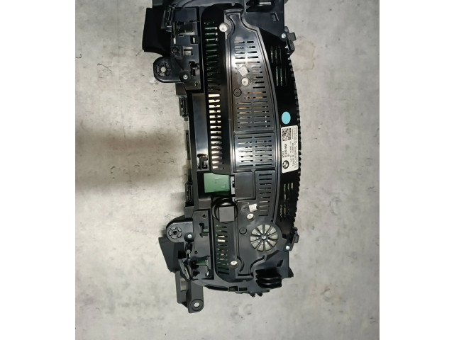 Přístrojová deska  BMW 3 G20 G21 2019 9439968  