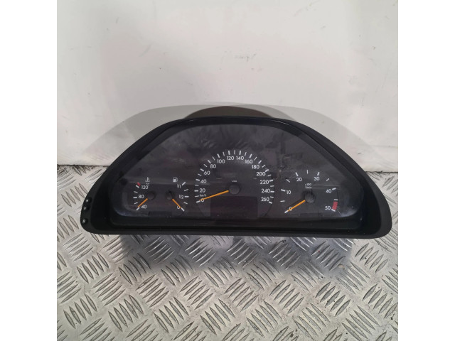 Přístrojová deska  Mercedes-Benz E W210 2000 A2105402811  