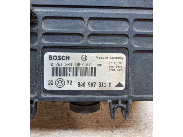 Блок управления двигателем Блок управления 8A0907311M, 0261203186   Volkswagen Vento