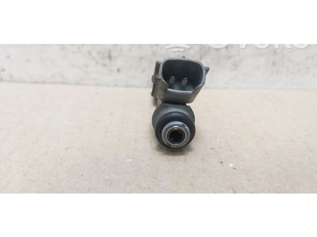 Vstřikovač 232500Q030, 232500Q030   Toyota Yaris    1KR-FE 