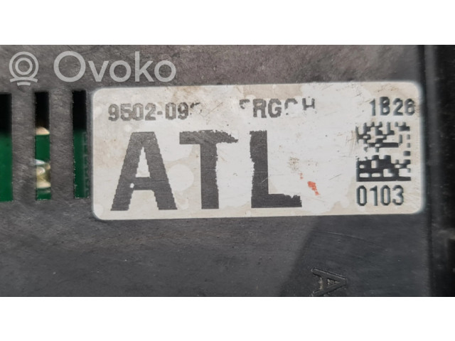 Блок предохранителей 95020933   Chevrolet Spark    