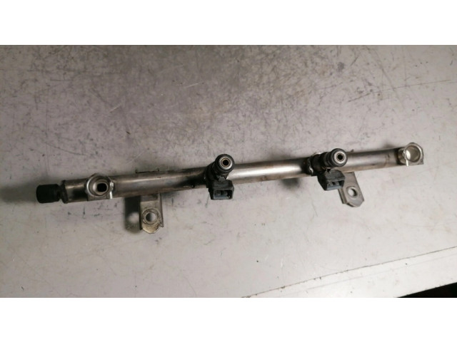 Vstřikovací lišta A1660700895   Mercedes-Benz A W168  pro benzínový motor 1.6  