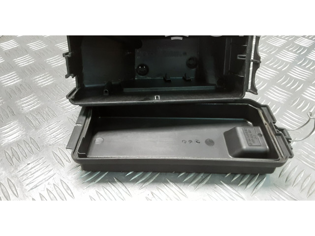 Блок предохранителей  1645400182, 2515400524   Mercedes-Benz R W251    