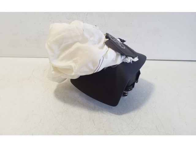 Подушка безопасности водителя TG20A01001   Toyota bZ4X