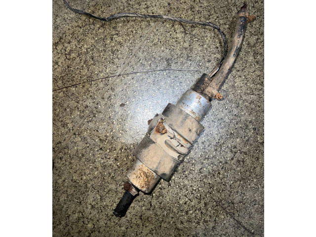 Vstřikovací lišta 6767383, 75000   BMW 5 E39     