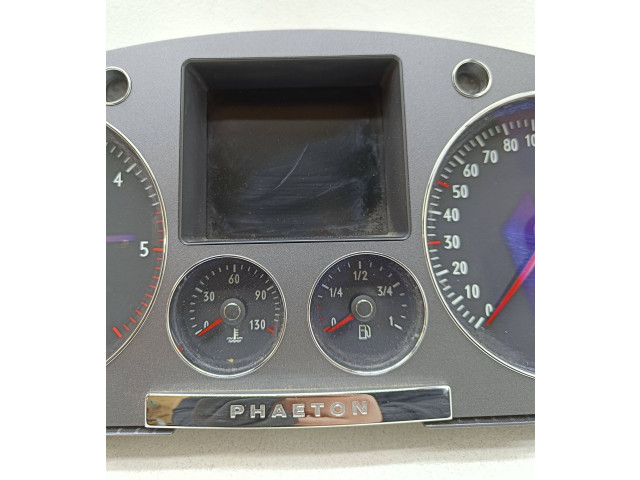 Přístrojová deska  Volkswagen Phaeton 2006 3D0920882N  