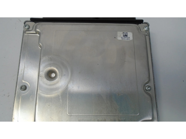 Řídící jednotka 13618512588, 0281015042   BMW 1 E82 E88 2007