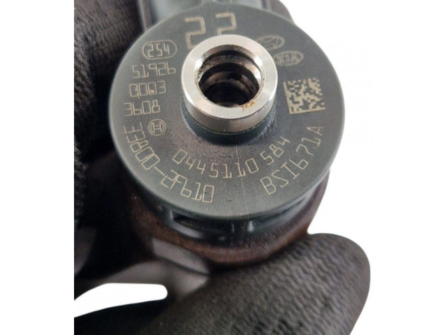 Vstřikovač 0445110584, 338002F610   KIA Sorento     