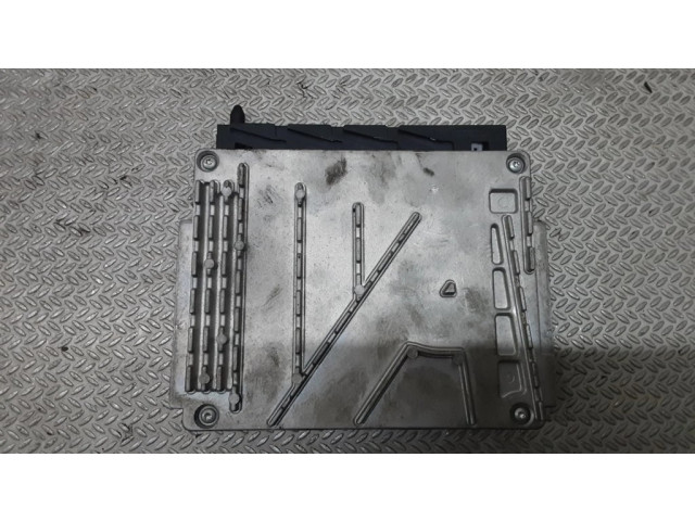 Řídící jednotka 30637733   Volvo S60 2004