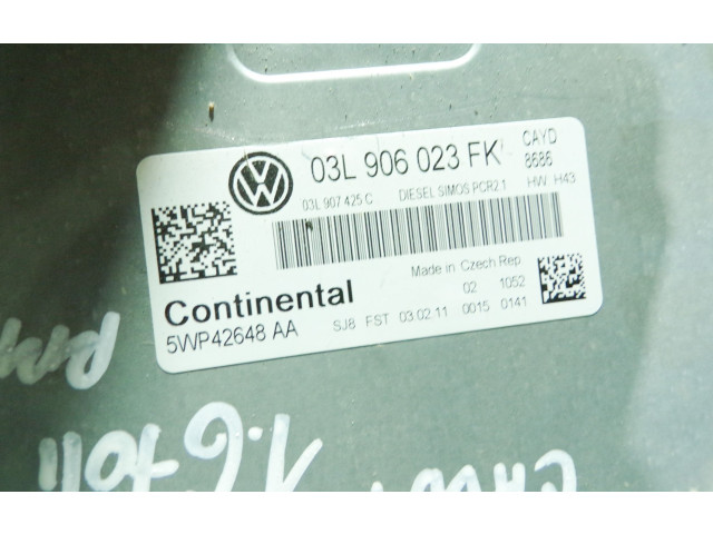 Řídící jednotka 03L906023FK, 03L907425C   Volkswagen Caddy 2011