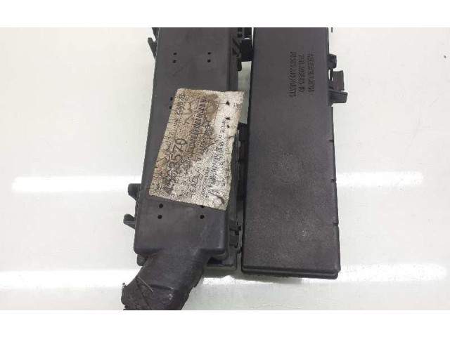 Блок предохранителей P56050751AH, A0GS0285M0070   Jeep Cherokee III KJ    
