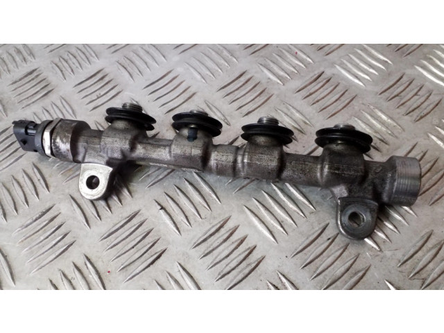 Vstřikovací lišta 0445216032, H8200880547   Infiniti EX  pro naftový motor 3.0  