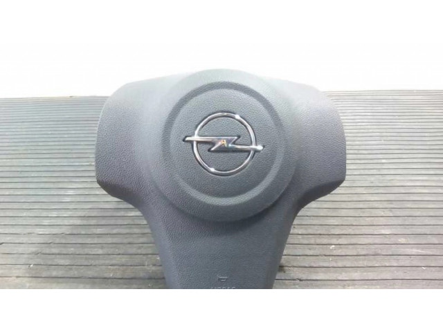 Подушка безопасности водителя 13235770, E2-B6-19-1   Opel Corsa D