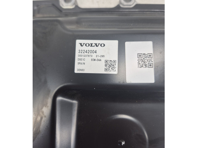 Řídící jednotka 32242004   Volvo XC40 2021