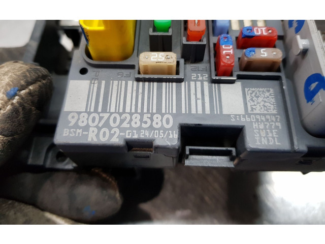 Pojistková skříňka Řídící jednotka BSM 9807028580, 9807028580   Peugeot 5008 2016