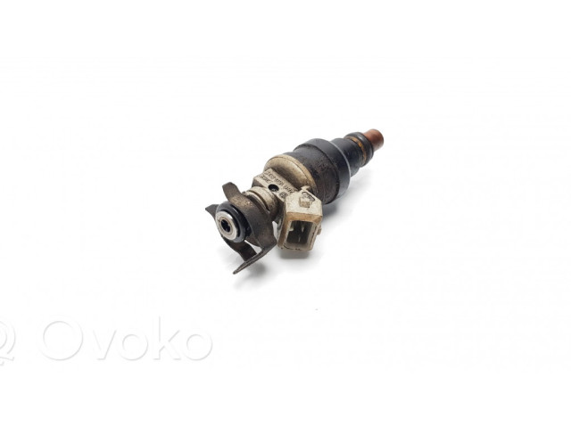 Vstřikovač 0280150831   Renault Safrane  pro benzínový motor 2.0  