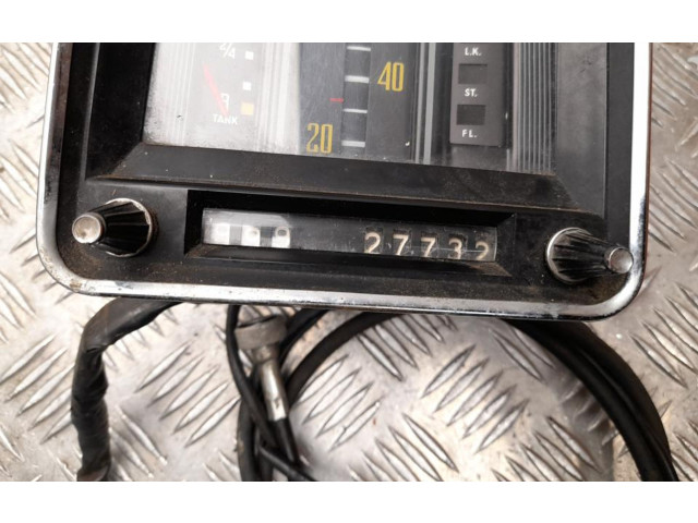 Панель приборов KR1250, 8567   Mercedes-Benz 190 230 W110 W111       